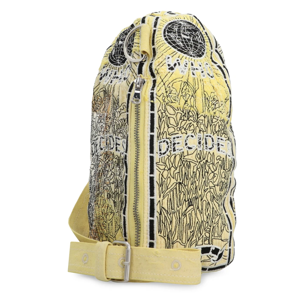 Who Decides War Crossbody tas met geborduurde patches Yellow Heren