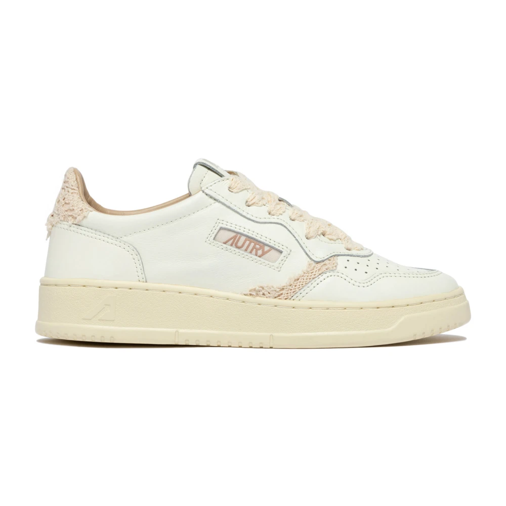 Autry Women's White Medalist Low Sneaker - Sneakers - 6 Uk - Shoes