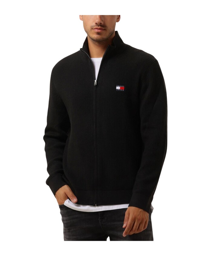 pull-slim-badge-zip-thru