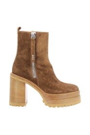 TORA Ankle boots