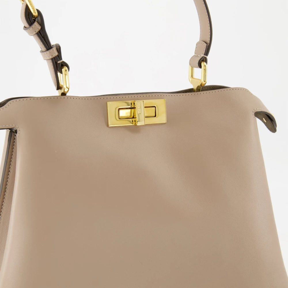 Fendi Zachte Peekaboo Beige Leren Tas Beige Dames