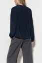 stijlvolle-blouse-met-uniek-ontwerp