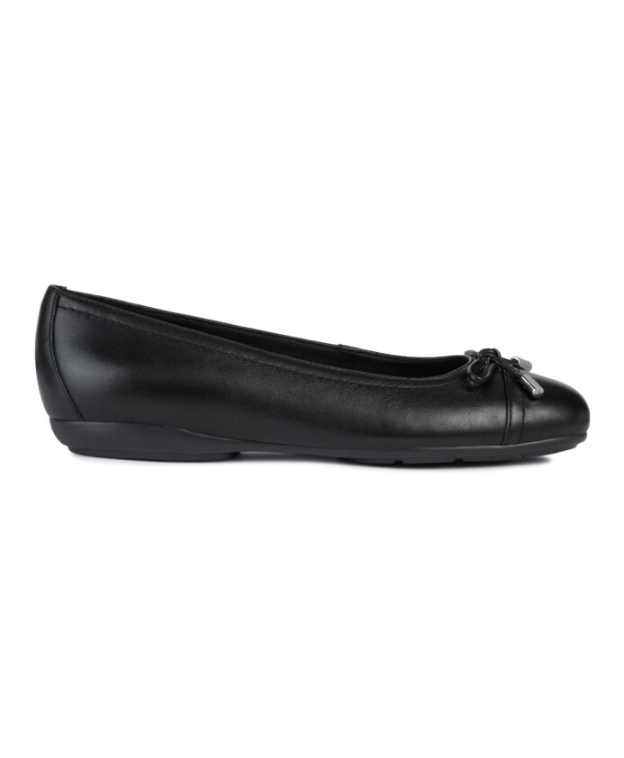 zwarte-veterschoenen-voor-vrouwen