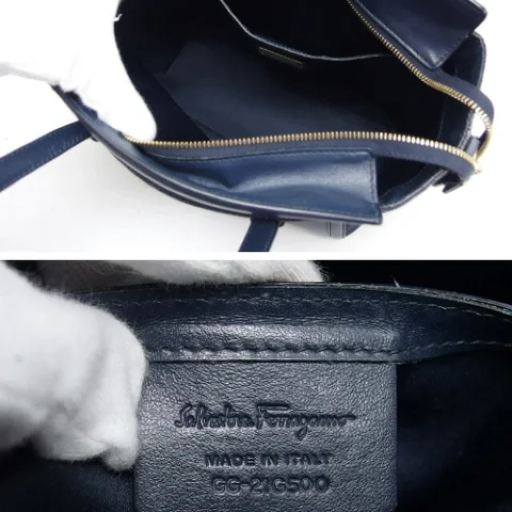 Salvatore Ferragamo Pre-owned Leather totes Blue Dames