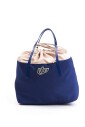 sac-fourre-tout-en-tissu-bleu-avec-accents-en-vernis