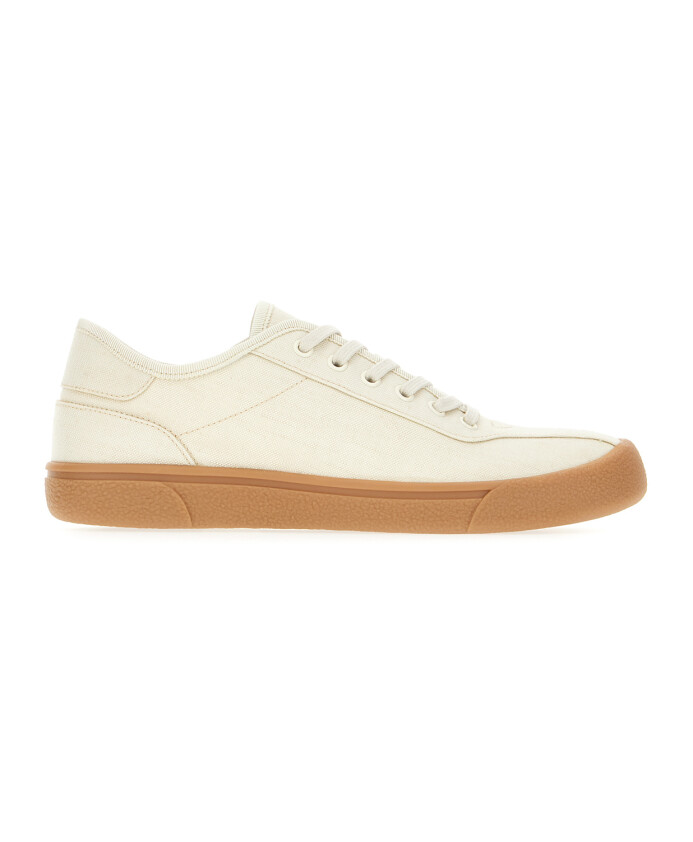 sneakers-elegantes-pour-un-usage-quotidien