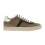 sneakers-blanches-avec-elegante-decoration-monili