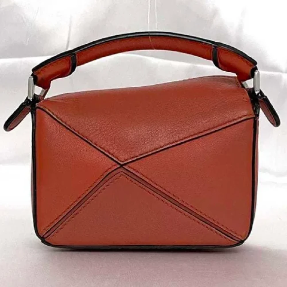 Loewe Pre-owned Fabric shoulder-bags Brown Dames