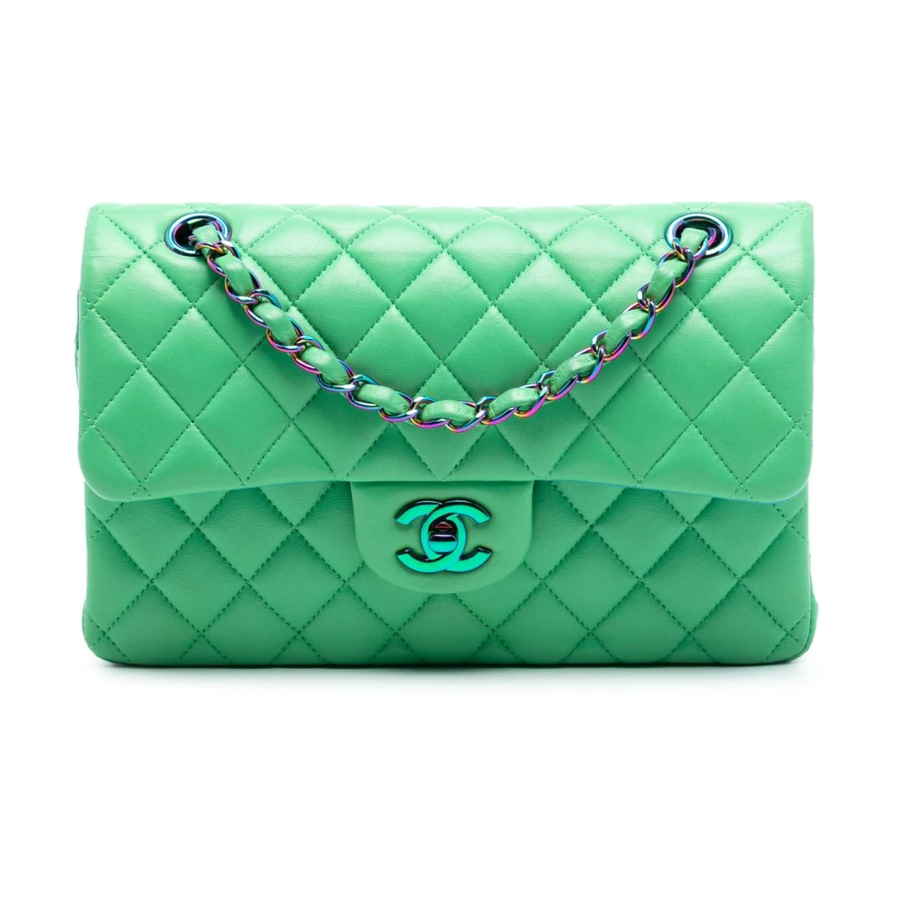 Chanel Vintage Women's Green Pre-Owned Vintage Quilted Lambskin Flap Bag With Iridescent Chain