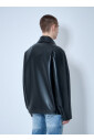 veste-croisee-en-similicuir