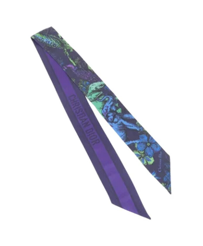 pre-owned-silk-scarves