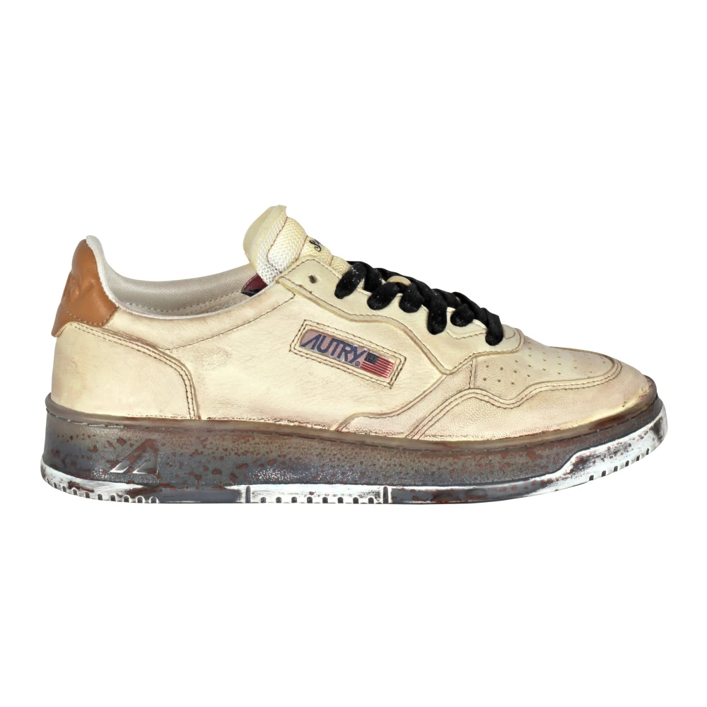Autry Vintage Leren Sneakers Super Model Dames Schoenen Beige