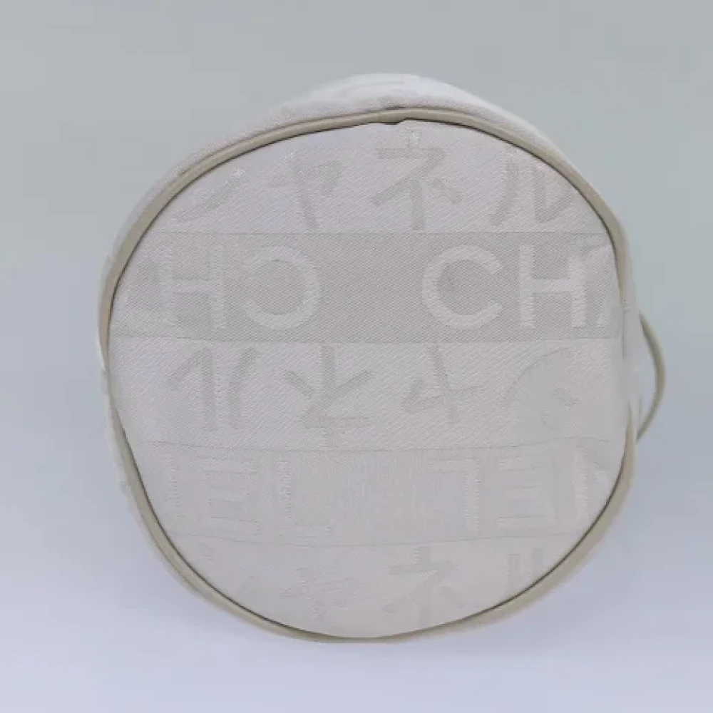 Chanel Vintage Pre-owned Canvas clutches White Dames