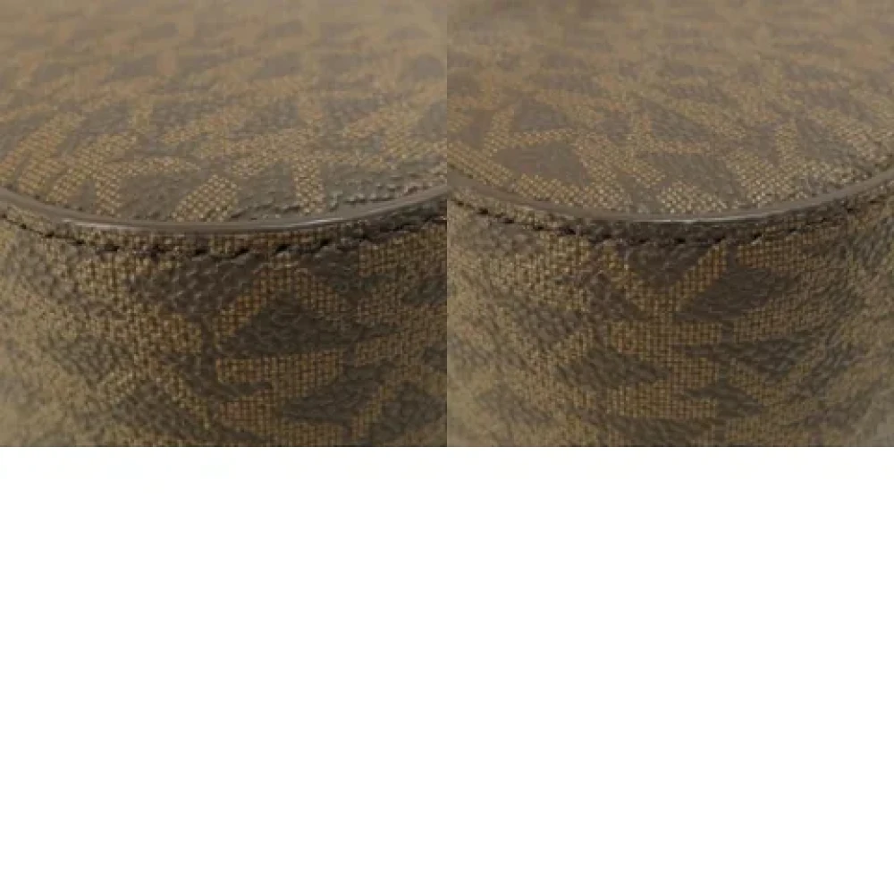 Michael Kors Pre-owned Fabric shoulder-bags Brown Dames