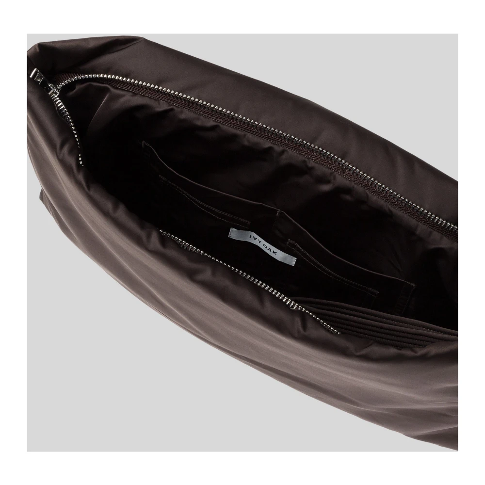 IVY OAK Glanzende Bruine Gevoerde Clutch met Zakken Brown Dames
