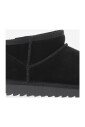 bottines-en-daim-avec-detail-en-relief