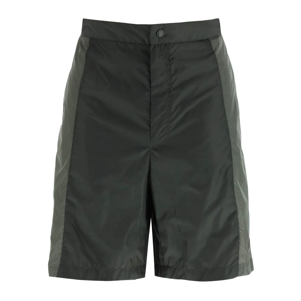 Moncler Beschermende geperforeerde nylon shorts Green Heren