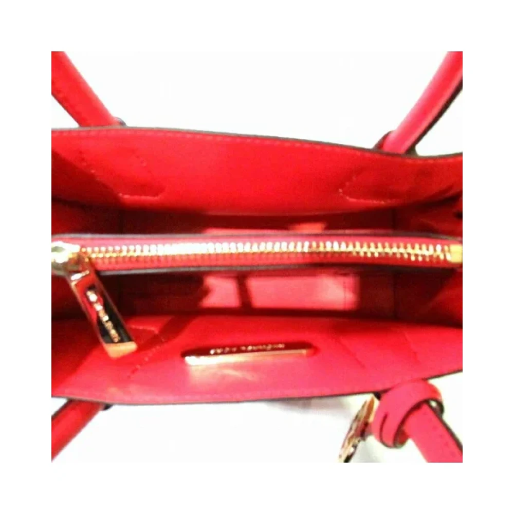 Michael Kors Pre-owned Canvas shoulder-bags Red Dames