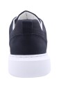 amateur-sneaker