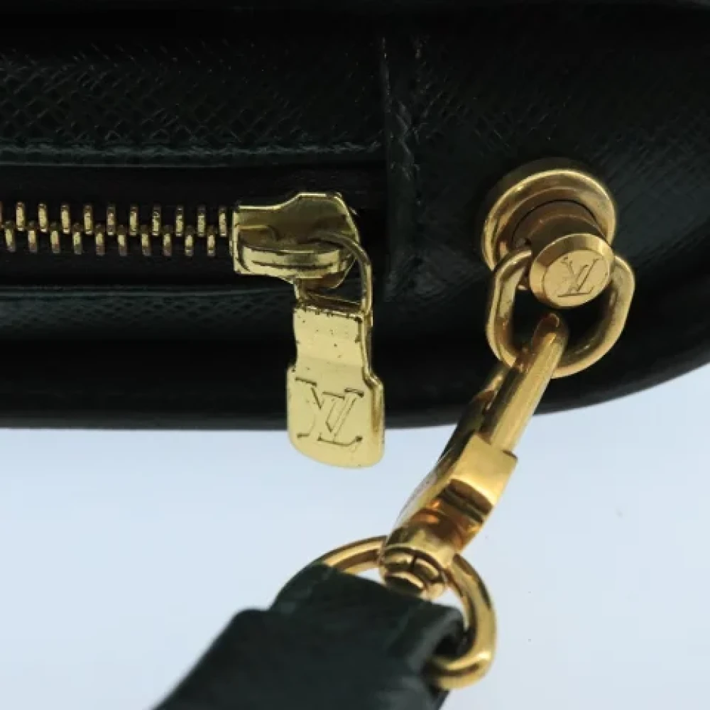 Louis Vuitton Vintage Pre-owned Leather clutches Green Dames