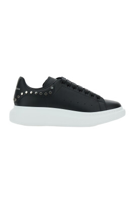 black-rubber-sole-sneakers