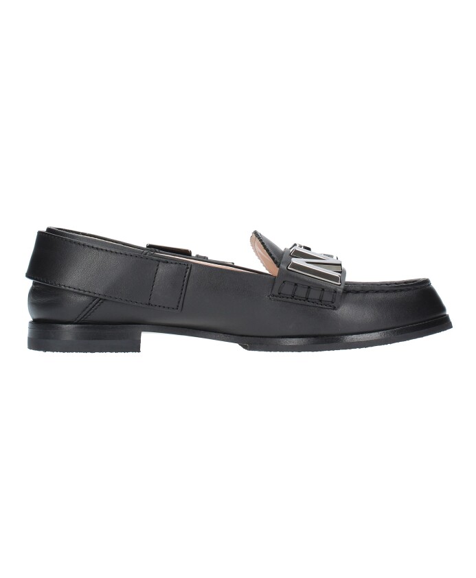 chaussures-plates-noires