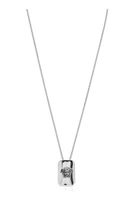 necklace-with-pendant