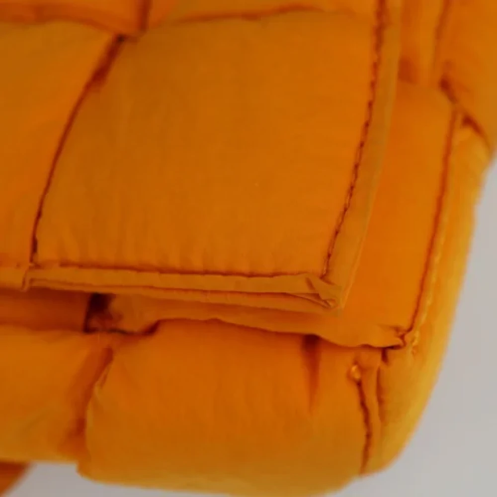 Bottega Veneta Vintage Pre-owned Nylon crossbody-bags Orange Dames