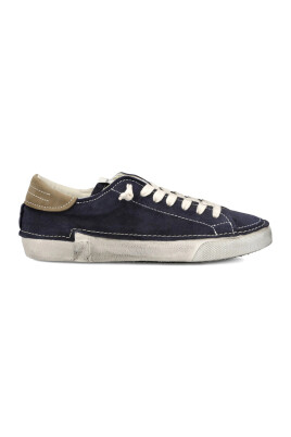 sneaker-bleu-marine-avec-talon-contrastant