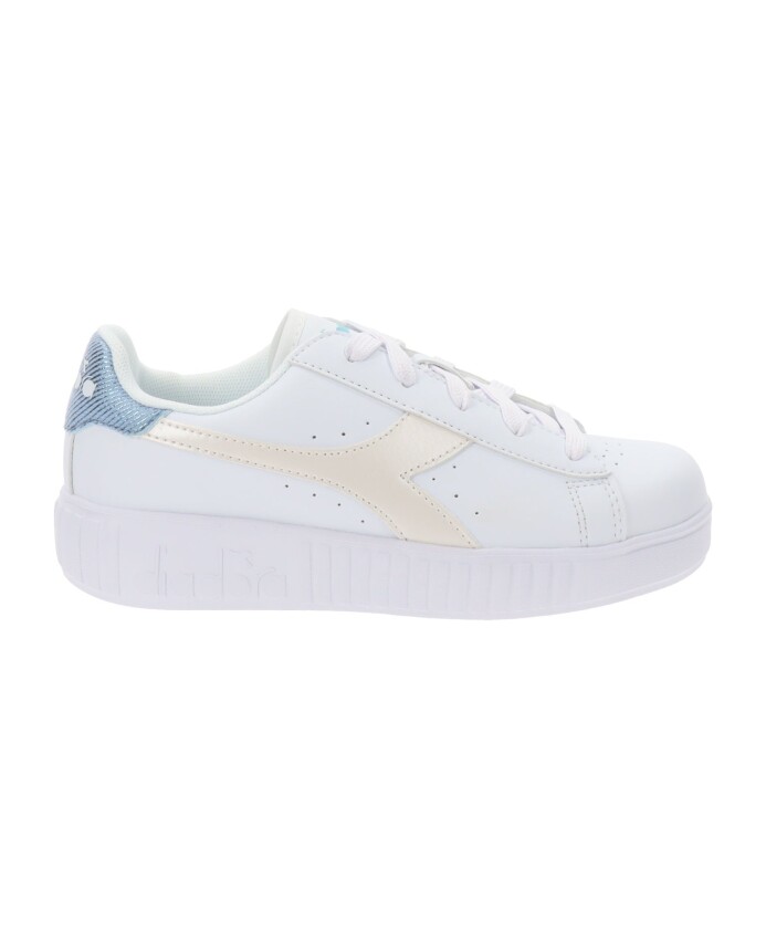 sneakers-fille-en-similicuir