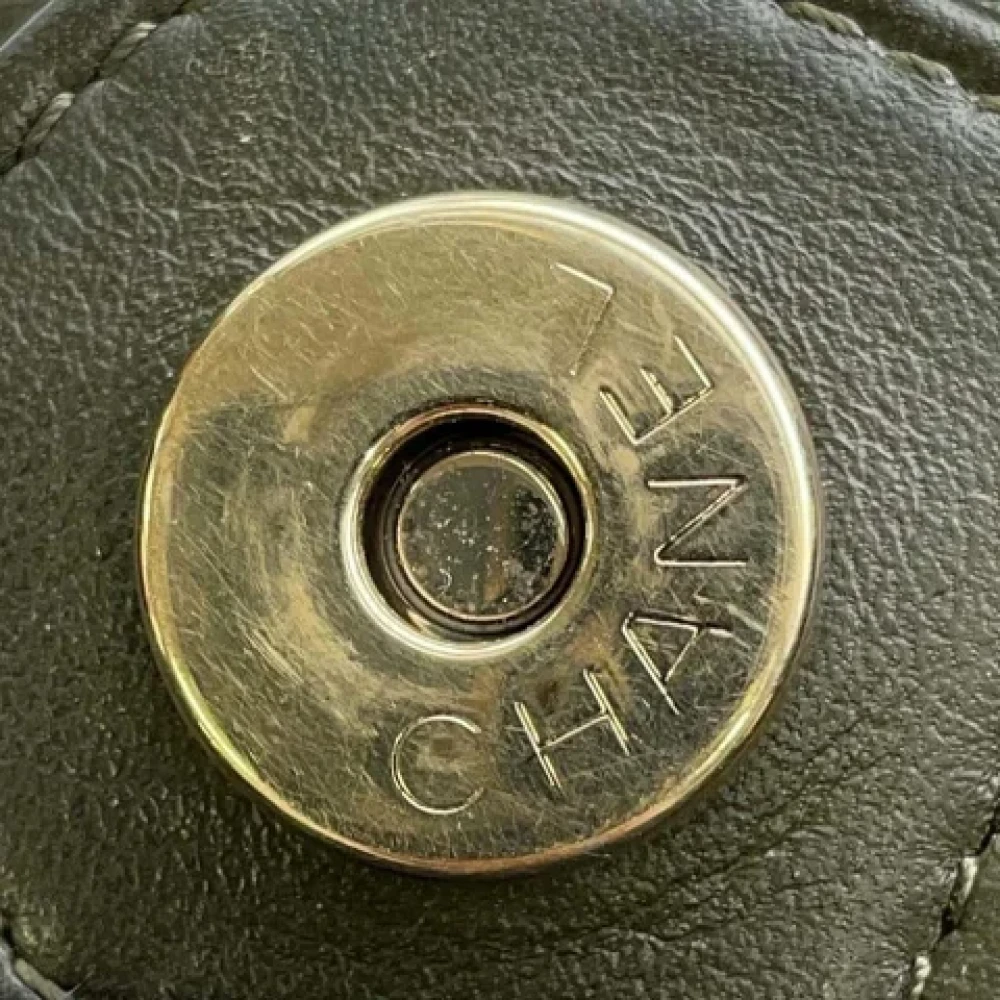 Chanel Vintage Pre-owned Leather backpacks Green Dames