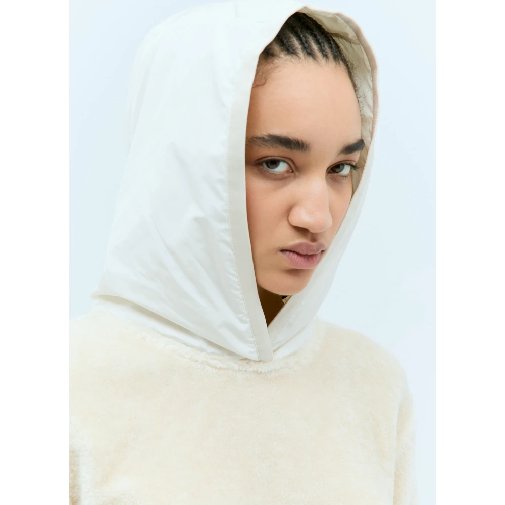 Moncler Teddy Hoodie met Logo Patch Beige Dames