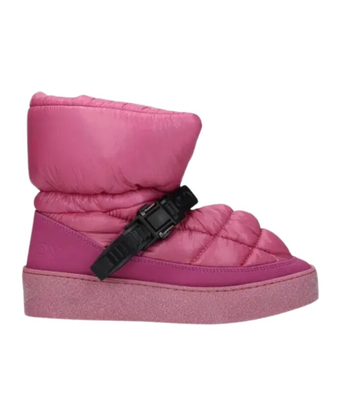 chaussures-plates-rose-en-nylon-matelasse