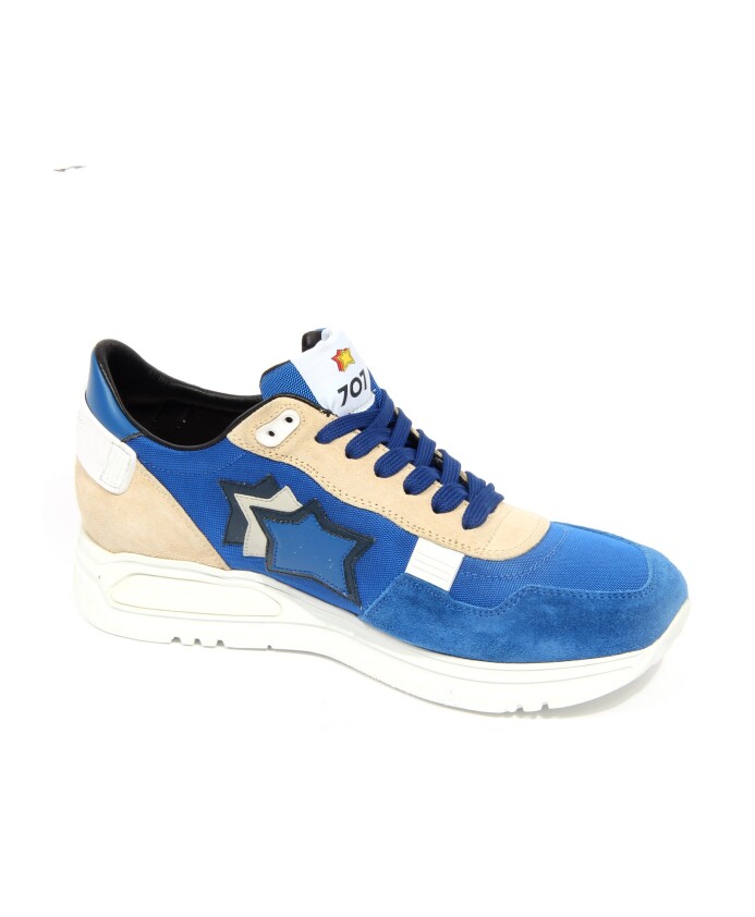 chaussures-beige-en-daim-tissu-pegasus
