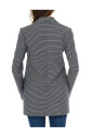 veste-elegante-avec-col-revers