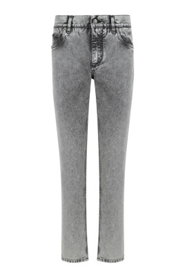 grey-acid-wash-jeans