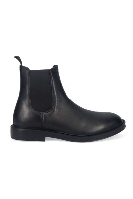 black-chelsea-boots-classic-style