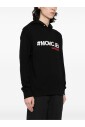 sweatshirt-noir-eleve-garde-robe-style