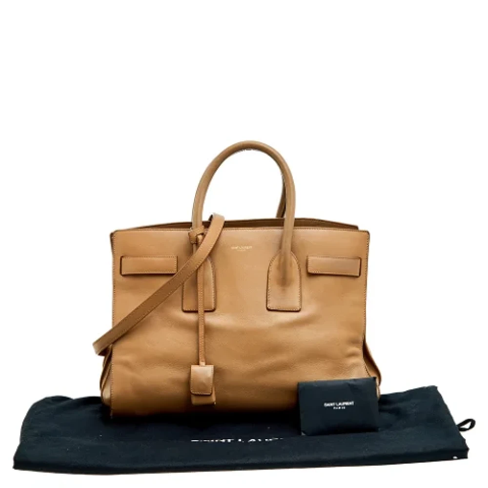 Yves Saint Laurent Vintage Pre-owned Leather totes Beige Dames