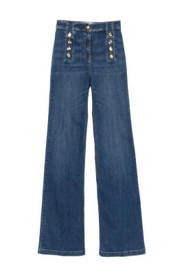 blue-button-straight-hem-jeans