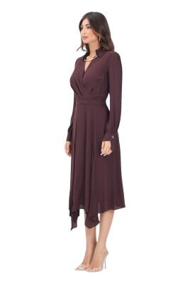 robe-midi-bordeaux-avec-decollete-en-v