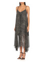 robe-grise-en-soie-avec-col-en-v-et-motif