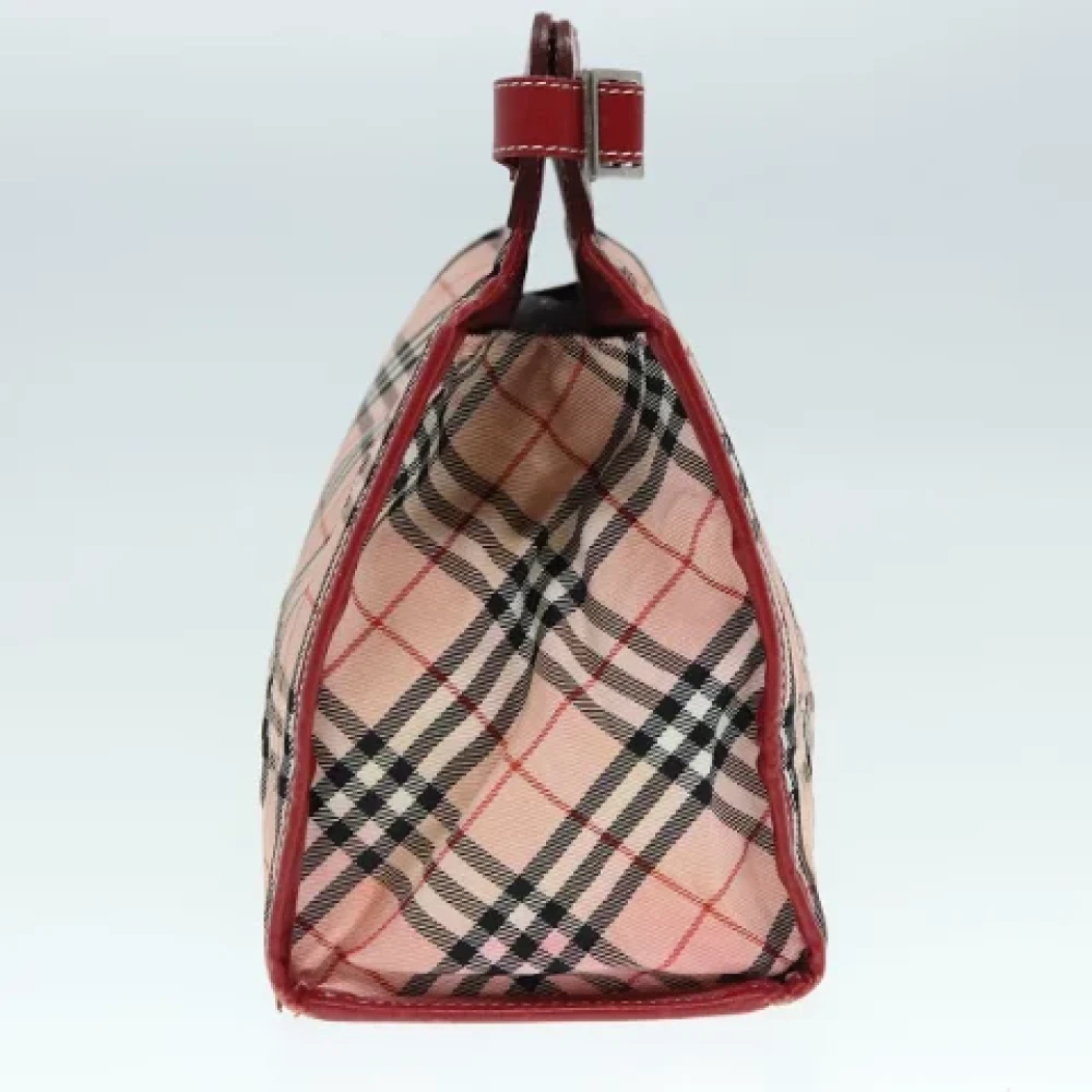 Burberry Vintage Pre-owned Nylon handbags Red Dames