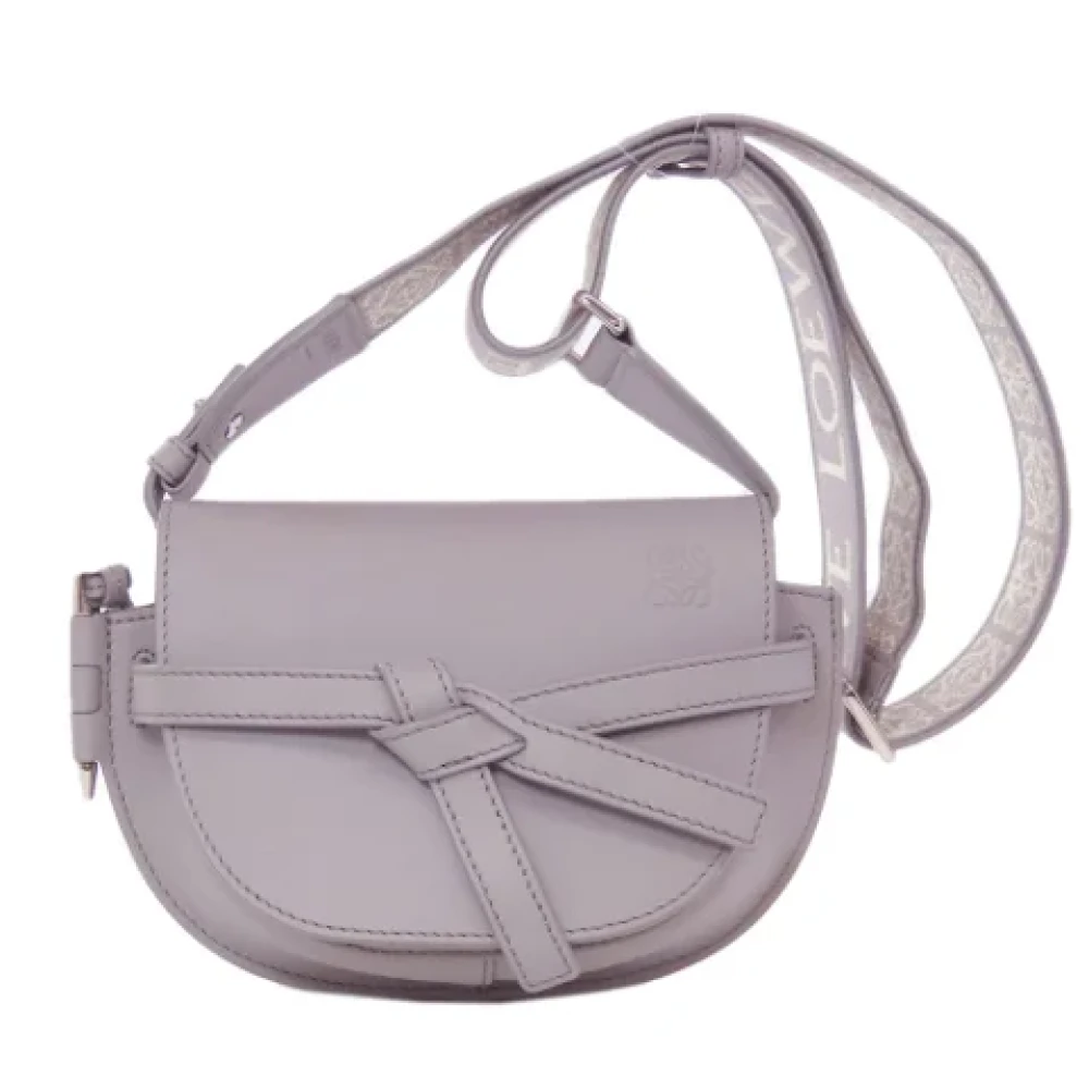 Loewe Pre-owned Leather shoulder-bags Gray Dames