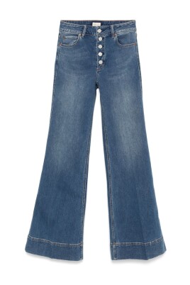 indigo-blue-classic-jeans-with-contrast-stitching