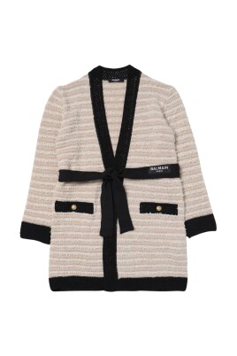 gilet-tricot-creme-avec-ceinture