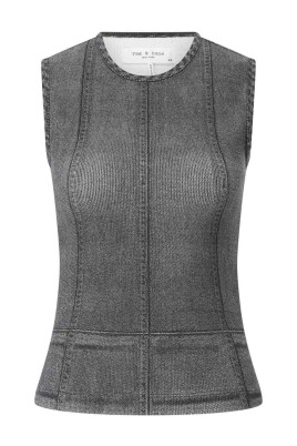 haut-gris-en-style-denim-avec-coutures-imprimees