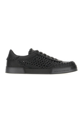 stylish-sneakers-for-a-trendy-look