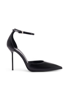 black-heeled-ankle-strap-pump