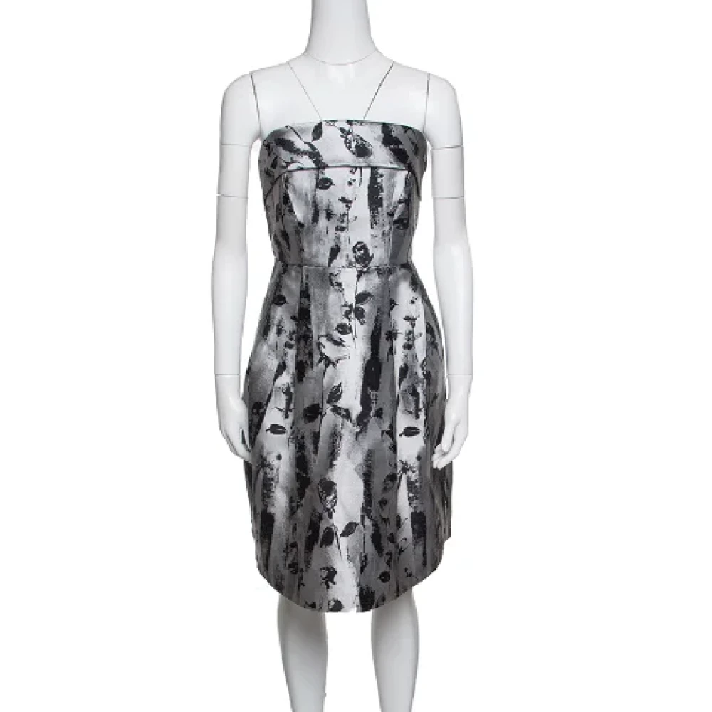Carolina Herrera Pre-owned Fabric dresses Gray Dames